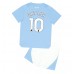 Manchester City Jack Grealish #10 Replika Babykläder Hemma matchkläder barn 2023-24 Korta ärmar (+ Korta byxor)